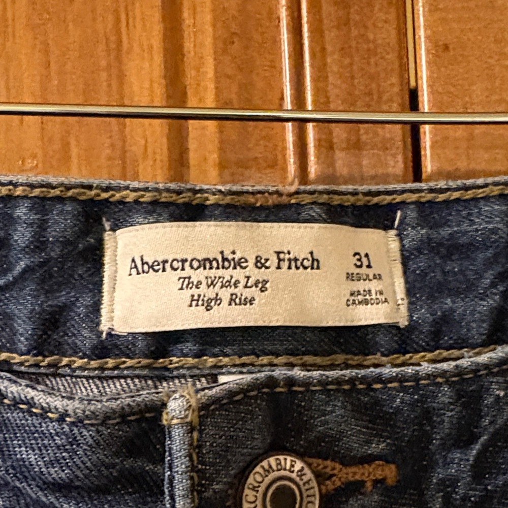 Abercrombie & Fitch Curve Love Dark Blue Wide Leg Jeans Size 31 / 12 - Picture 2 of 9